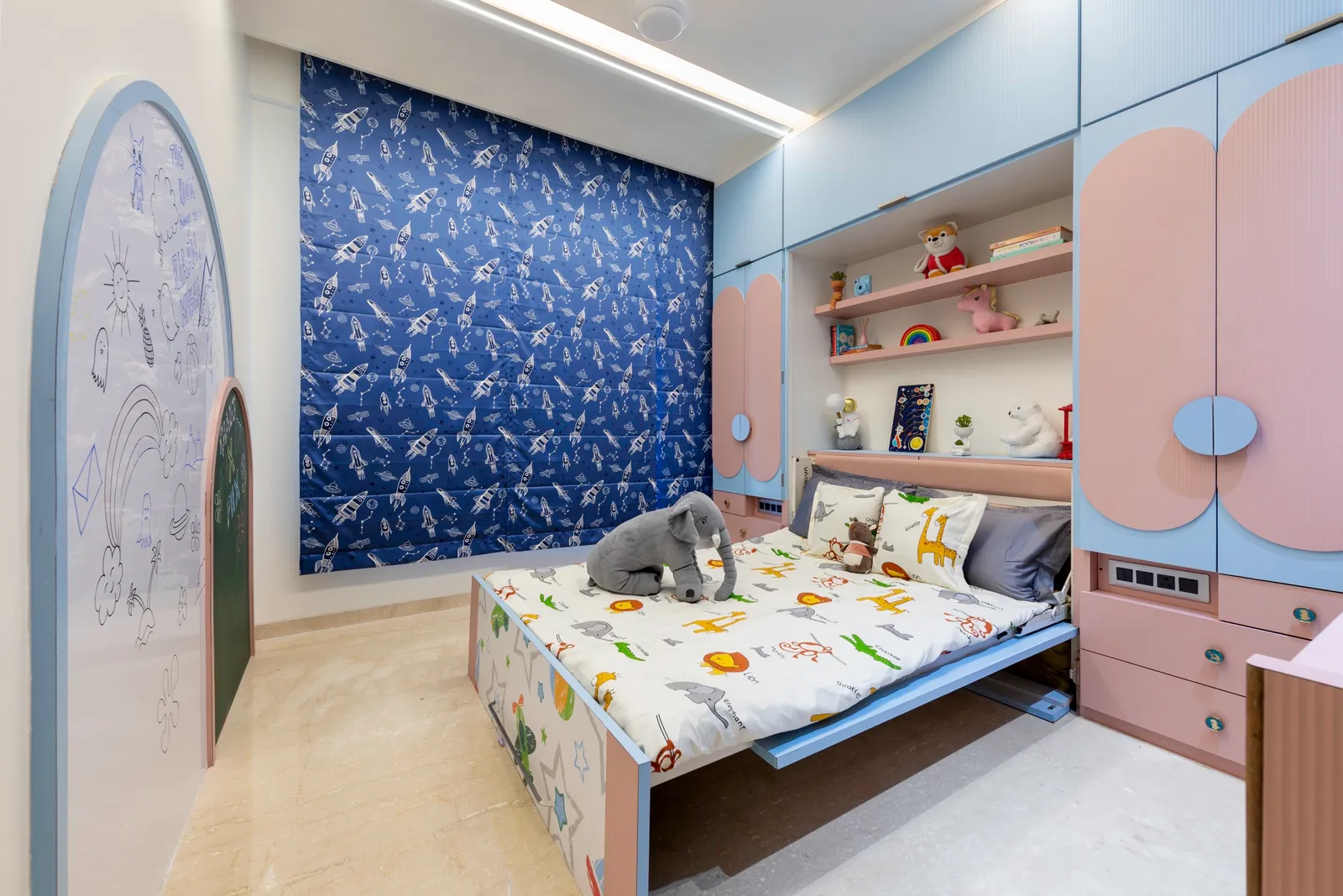 Azure Solace: KAAGJ interior 11