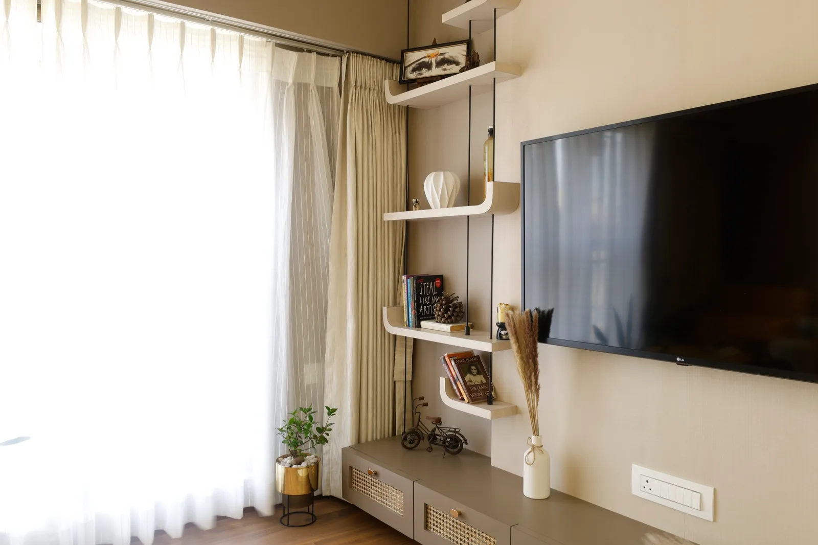 Grandeur: KAAGJ interior 8