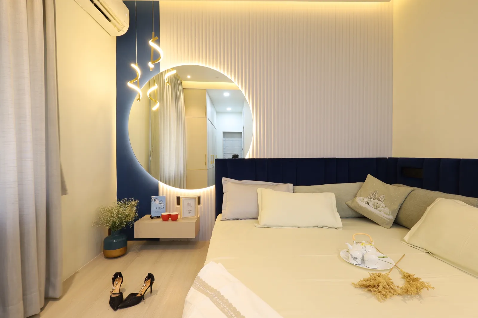 House of Hues: KAAGJ interior 10