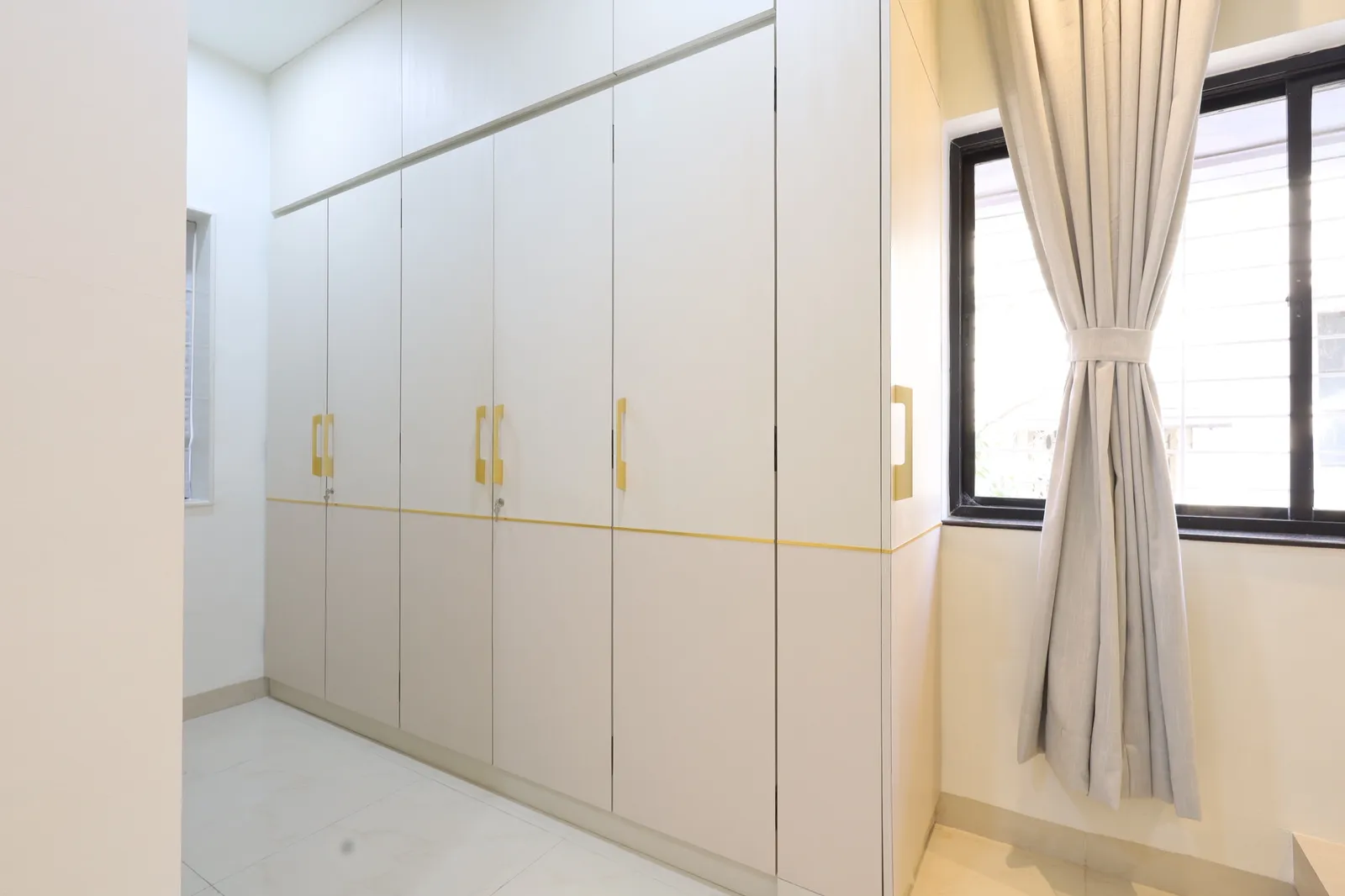 House of Hues: KAAGJ interior 11