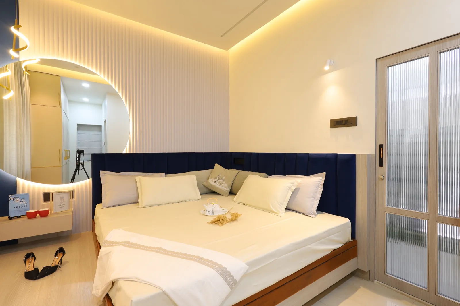 House of Hues: KAAGJ interior 12
