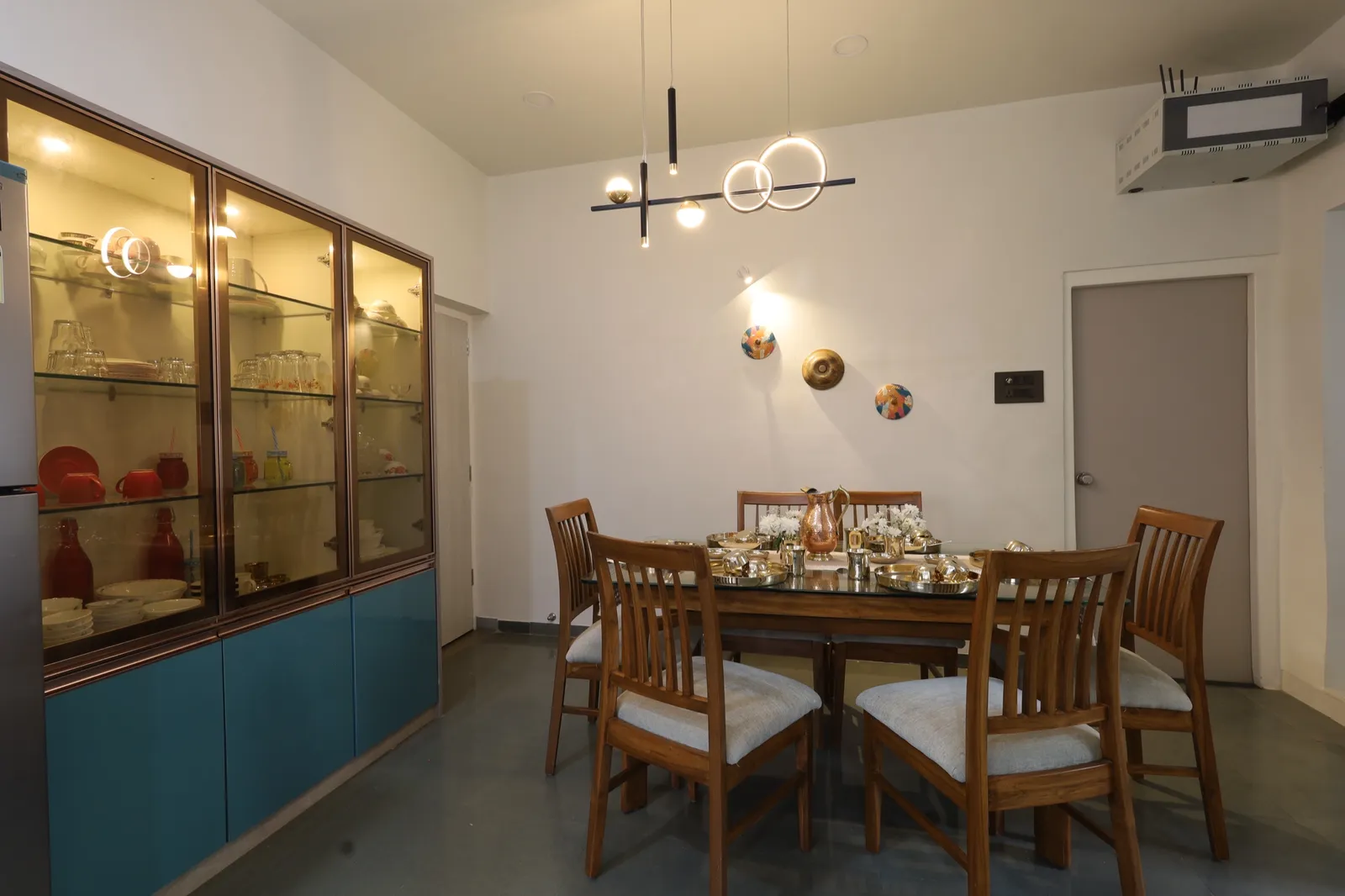 House of Hues: KAAGJ interior 22