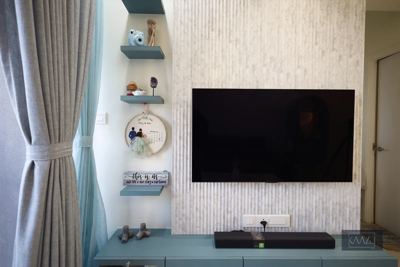 Shades of Blue: KAAGJ interior 4