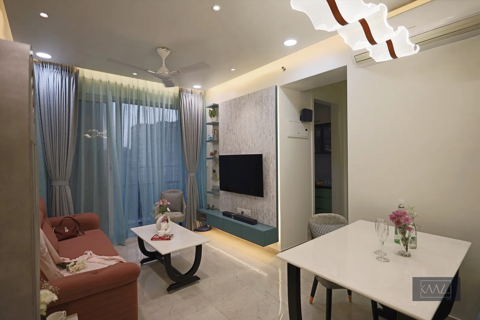 Shades of Blue: KAAGJ interior 6