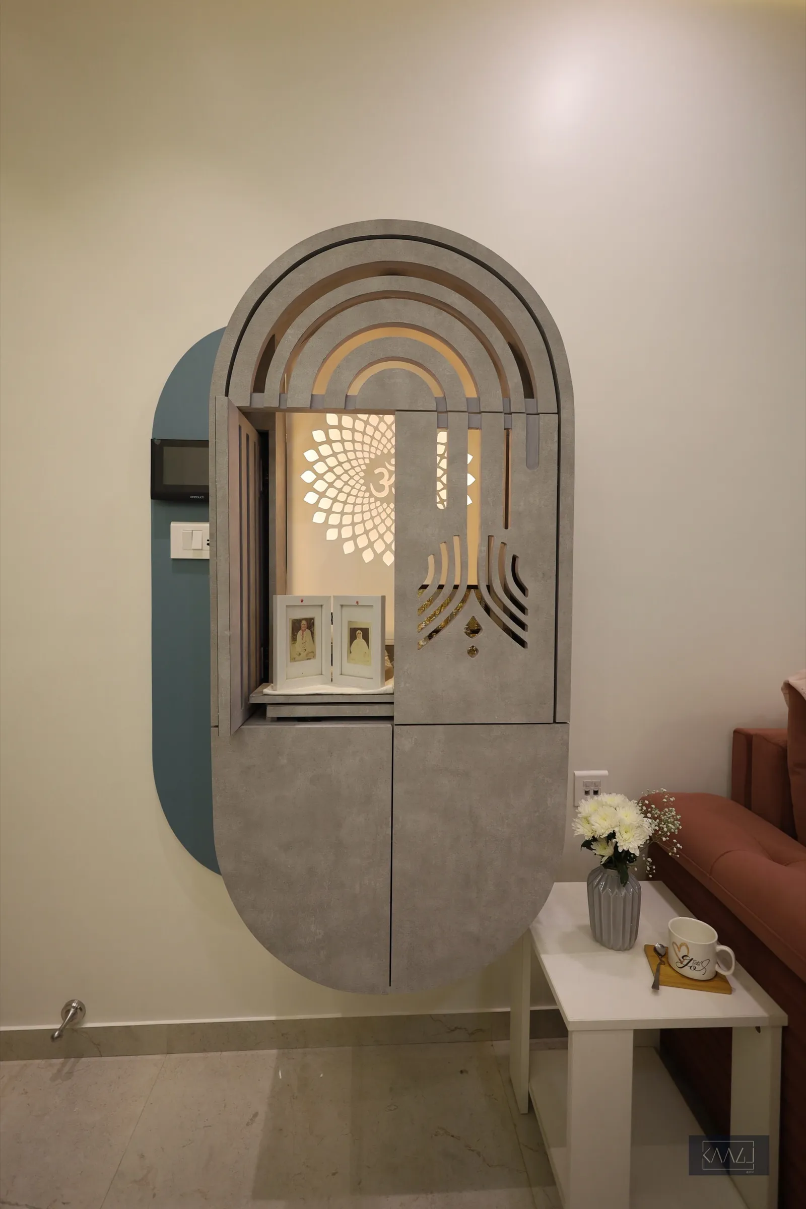 Shades of Blue: KAAGJ interior 8