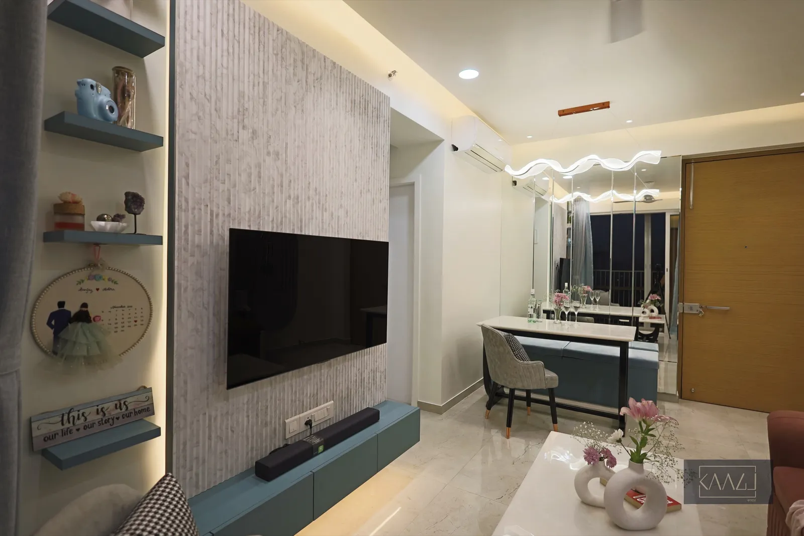 Shades of Blue: KAAGJ interior 12