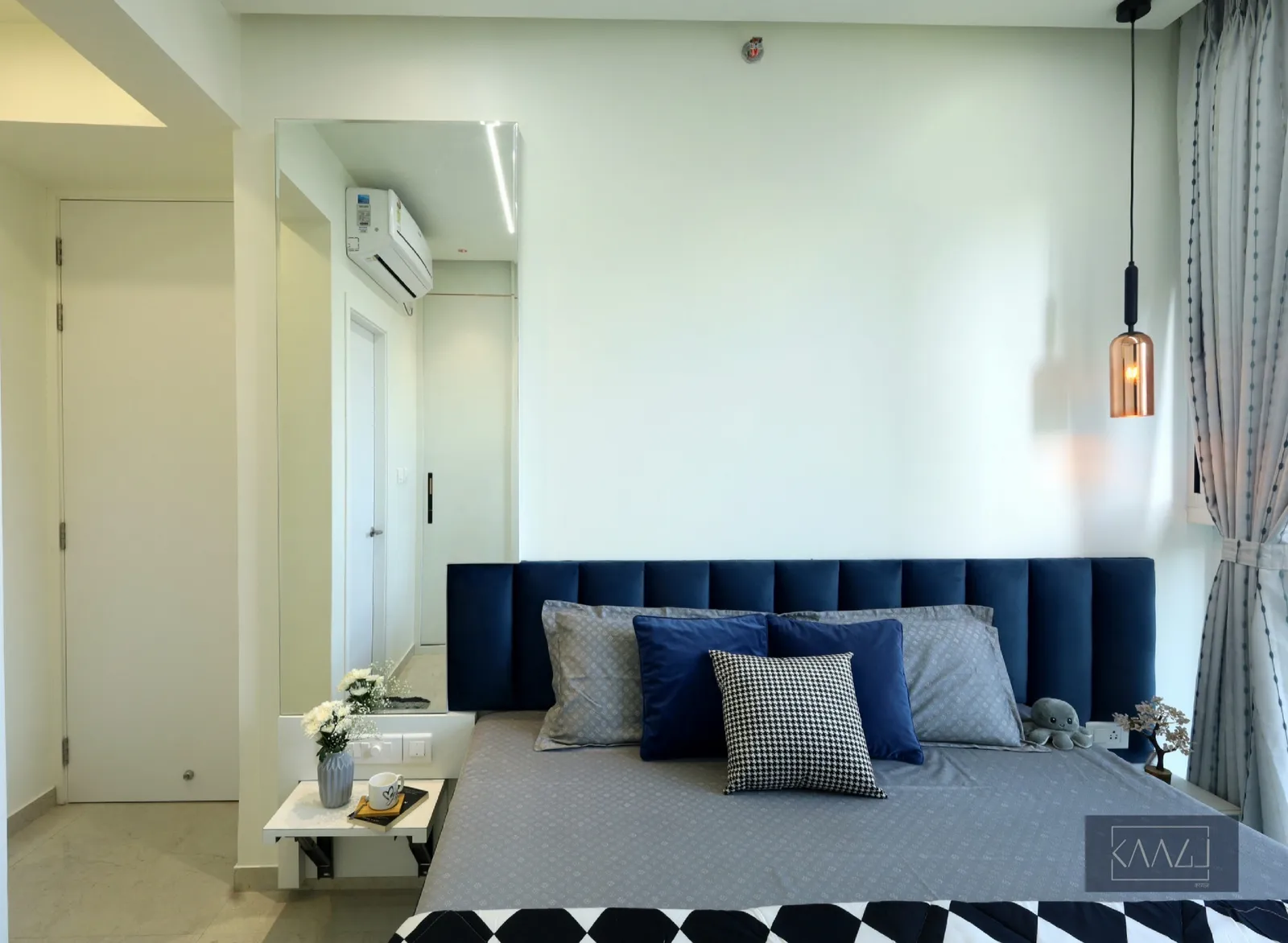 Shades of Blue: KAAGJ interior 21